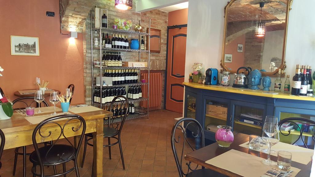 Easy Cosi Affittacamere Barolo Exterior photo