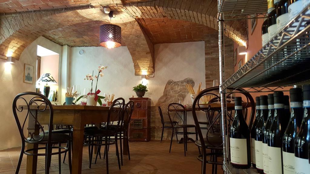 Easy Cosi Affittacamere Barolo Exterior photo
